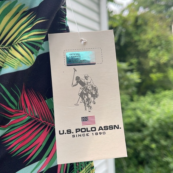 New Men’s Bahama swim trunks with lining. Size 2X - Picture 2 of 6